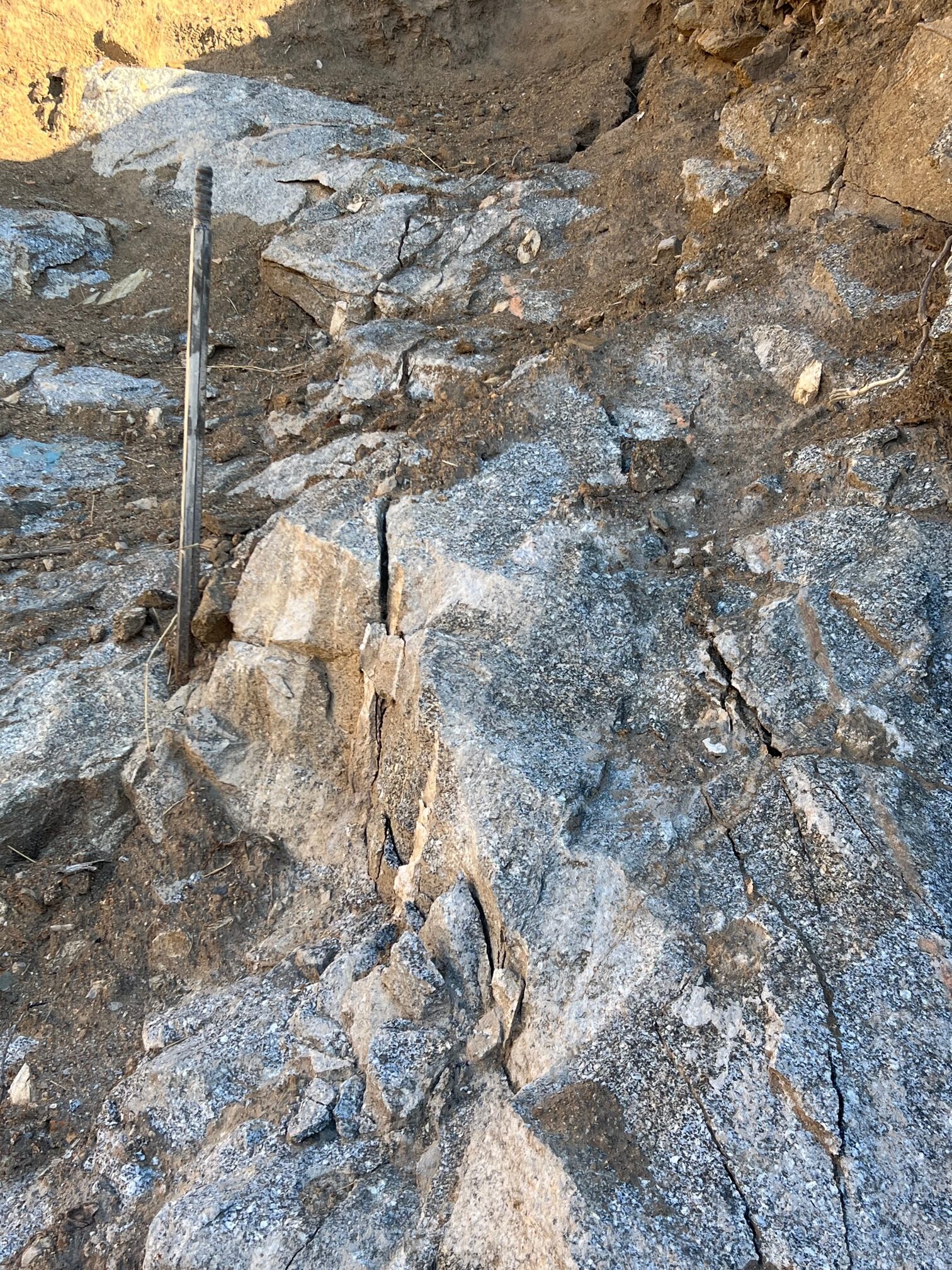Kayati- Excavación en roca